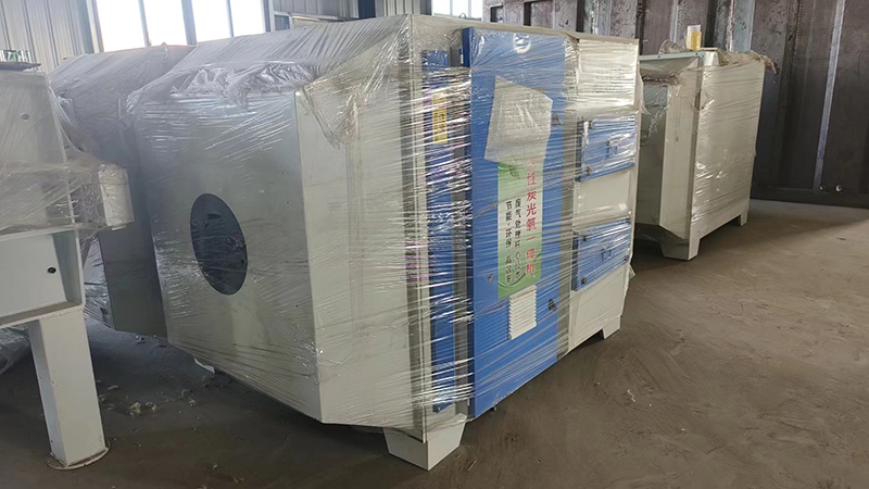 活性炭吸附光氧一體機.jpg