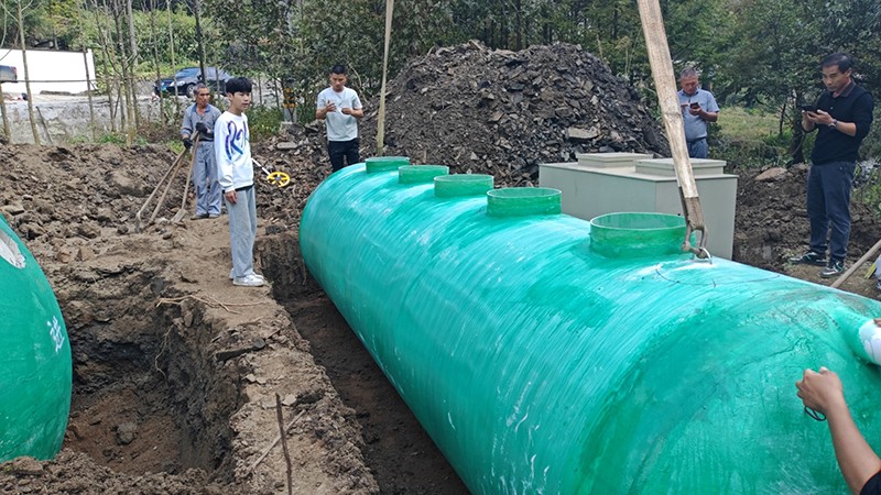 玻璃鋼一體化污水處理設備1.jpg